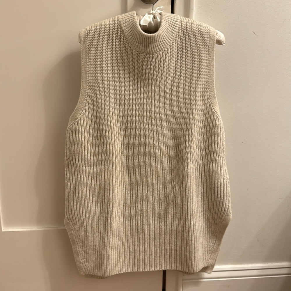 H&M vest size XS